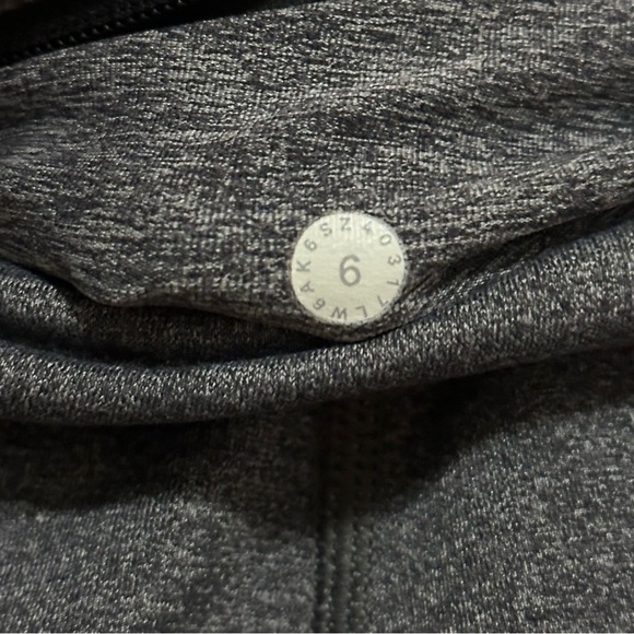 Lululemon Speed Up Crop 21” Size 6 - Picture 10 of 10